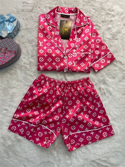 louis vuitton pajama set price|Louis Vuitton Pyjamas .